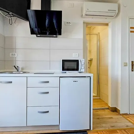 Flego 3 Apartman *